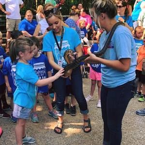 Meet your Posher, Mia